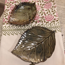 Load image into Gallery viewer, Set of 2 Leaf Platters (Small & Large)