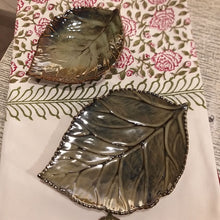 Load image into Gallery viewer, Set of 2 Leaf Platters (Small &amp; Large)
